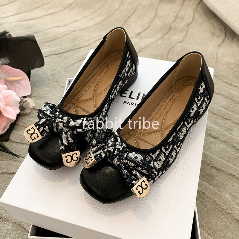 Embroidery Skirt - Sepatu Tunggal Wanita Perancis Nyaman untuk