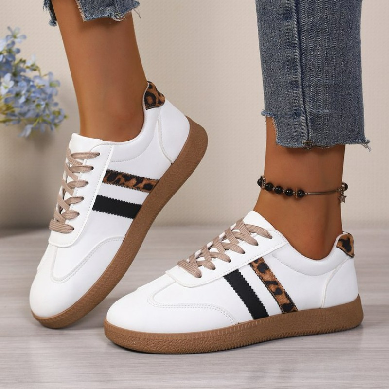 Embroidery White - Sepatu Sneakers Wanita Putih Kasual Modis