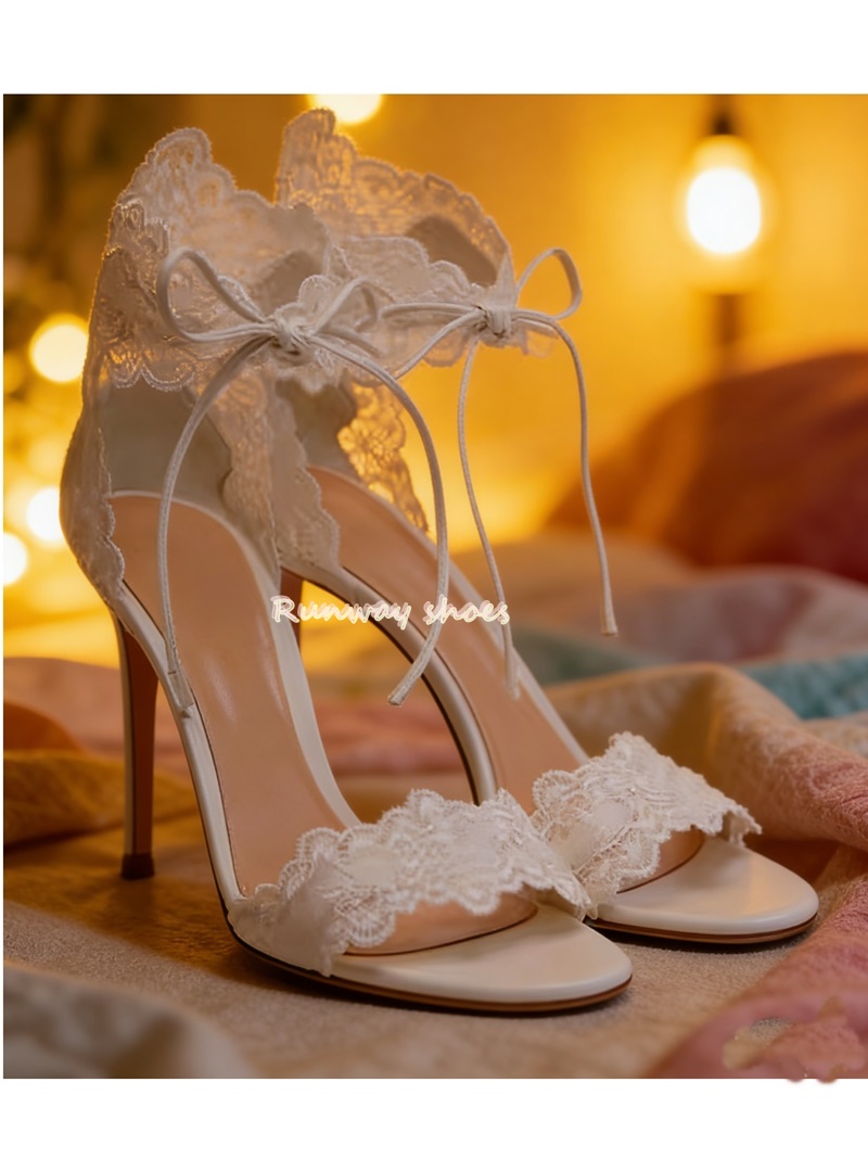 Sepatu Pernikahan Putih dengan - Embroidery White ulasan dan harga