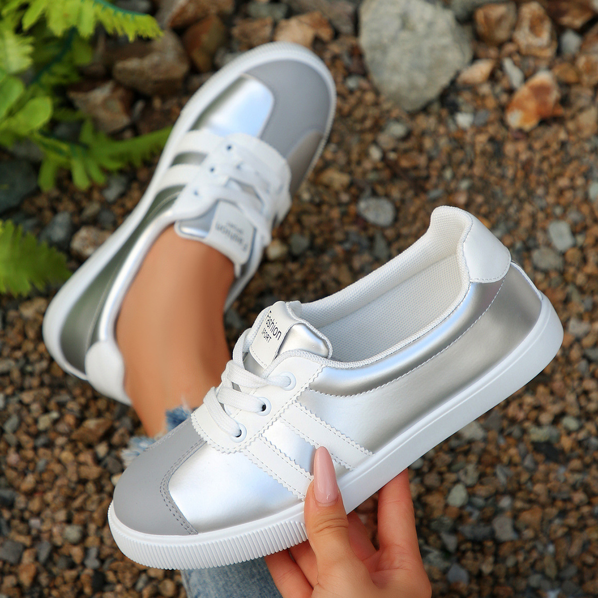 Sepatu Sneakers Wanita Gaya Ko - Embroidery White ulasan dan harga