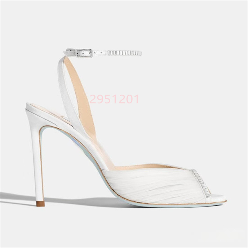 Sandal Wanita Kristal V Ujung  - Embroidery White ulasan dan harga